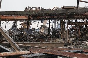 Die Überreste des Element by Westin Hotels sind in Superior, Colorado, zu sehen. Foto: Eugene Garcia/AP/dpa